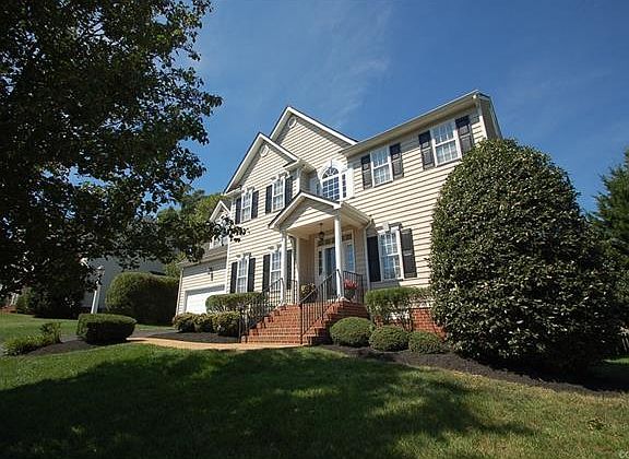 2nd image of 11904 Sumner Ct