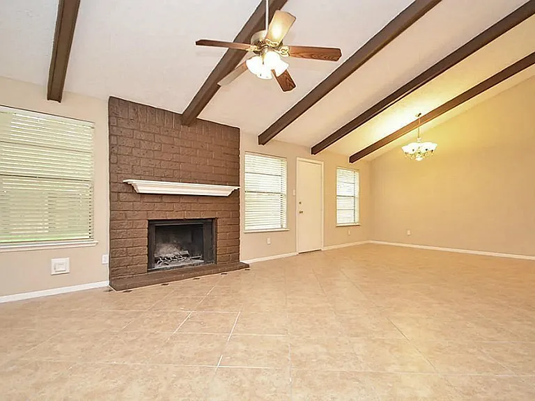 3130 Frontier Dr — Photo 9