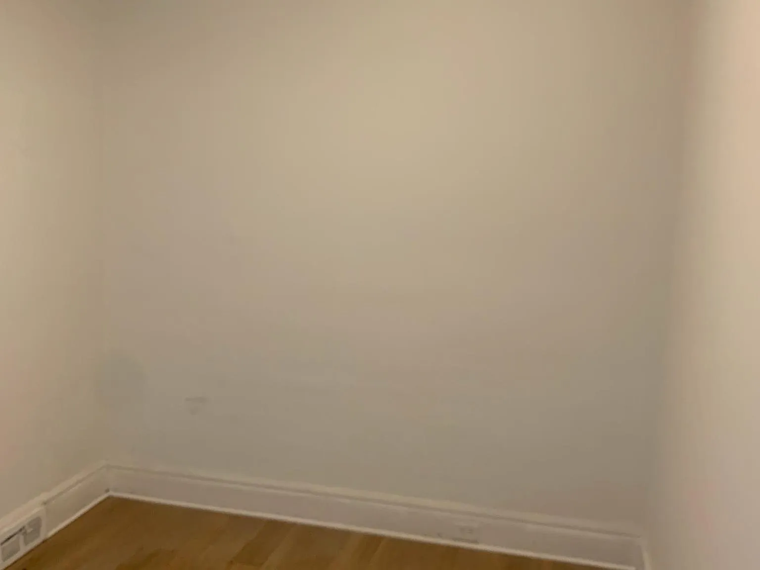 3 bed, $1,100 — Photo 1