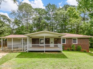 80 Canterbury Rd, Alexander City, AL 35010