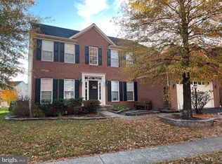 18122 Camdenhurst Dr, Gainesville, VA 20155