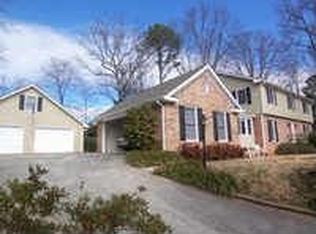 250 Abington Dr, Sandy Springs, GA 30328