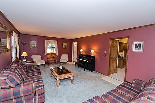 3rd image of 23 Madrid Ct