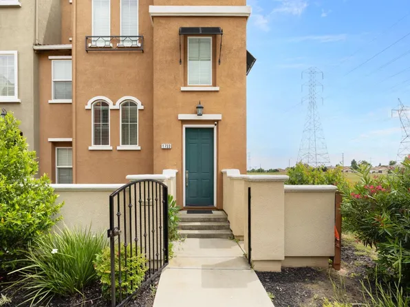 1733 Camino Real Way, Roseville, CA 95747