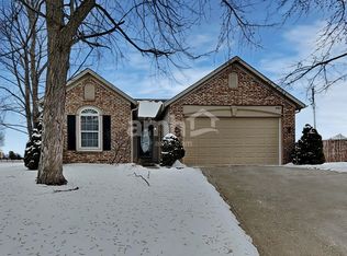 1484 Persimmon Cir, Greenfield, IN 46140