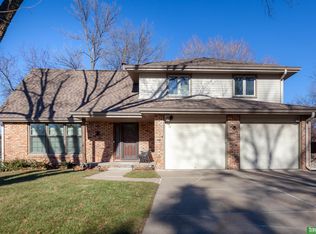 13818 Marinda Cir, Omaha, NE 68144