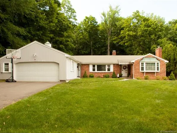 94 Brookside Dr, West Hartford, CT 06107