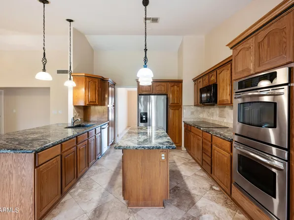 591 E PARK Avenue, Gilbert, AZ 85234