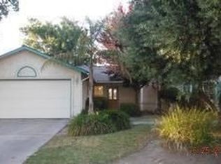14458 W Stanislaus Ave, Kerman, CA 93630