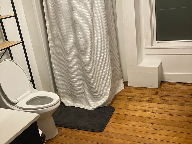 36-42 Broad St #2 — Photo 3