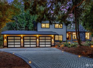 22913 SE 37th St, Sammamish, WA