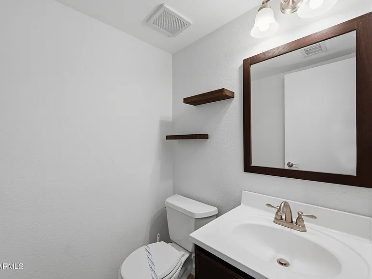 3906 E Kimberly Way — Photo 12