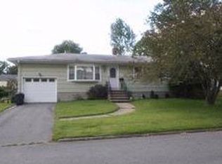 318 Pine St, Pompton Lakes, NJ 07442