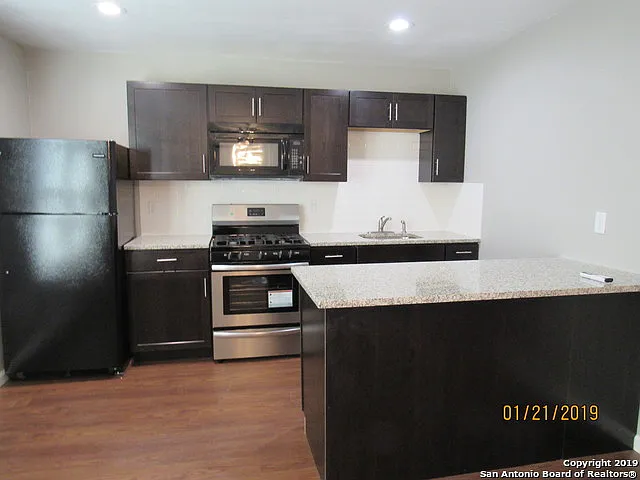 1024 W Woodlawn Ave #6 — Photo 1