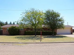 209 Dudley Ave, Kress, TX 79052
