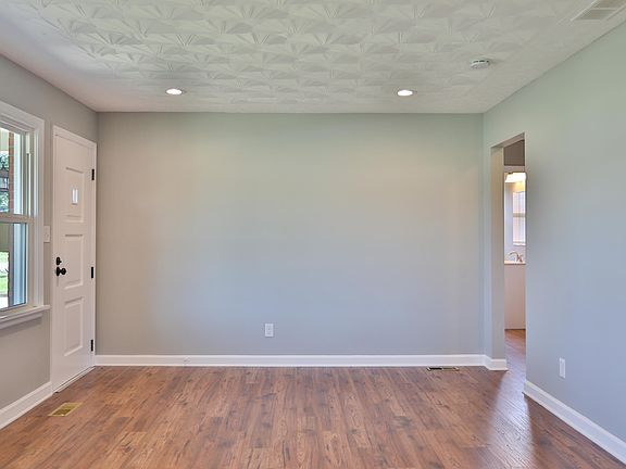 4th image of 9306 Fiesta Way