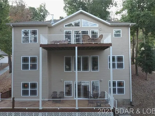 1167 Beacon Pointe Cir, Lake Ozark, MO 65049