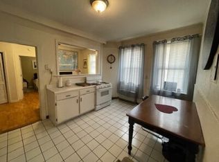 68 Salem St #4, Boston, MA 02113