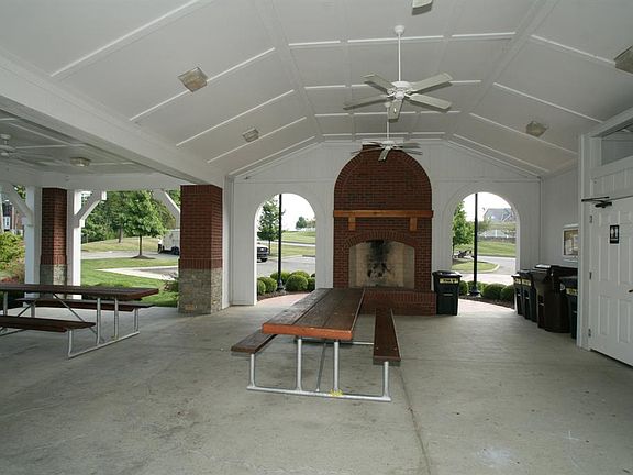 4th image of 1799 Fair Meadow Dr