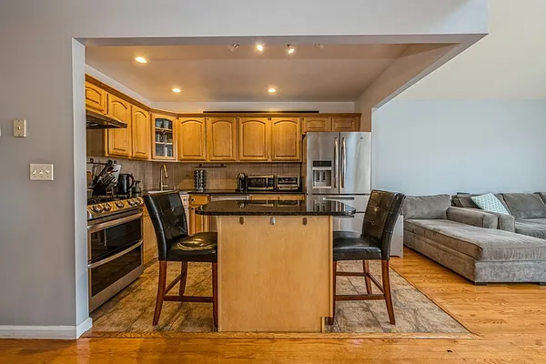 Sold by Samuel Realty Group LLC | media 5