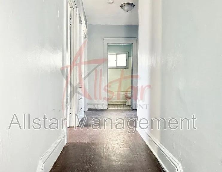 1374 E 94th St — Photo 5
