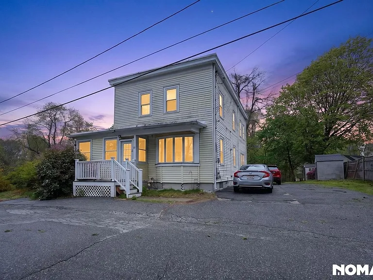 38 Prescott St — Photo 13