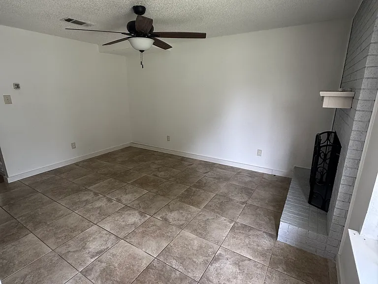 117 Wildwood Ct #A — Photo 2