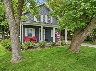 91 Sowams Rd, Barrington, RI 02806