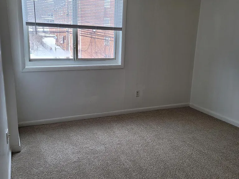 625 A Chesapeake St SE #205 — Photo 11