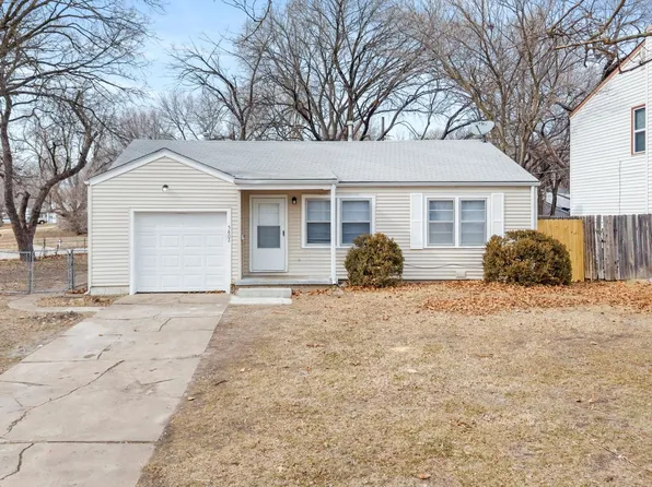 5802 E Skinner St, Wichita, KS 67218