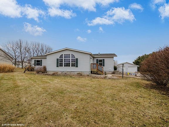 4th image of 8050 NE 38th Ave