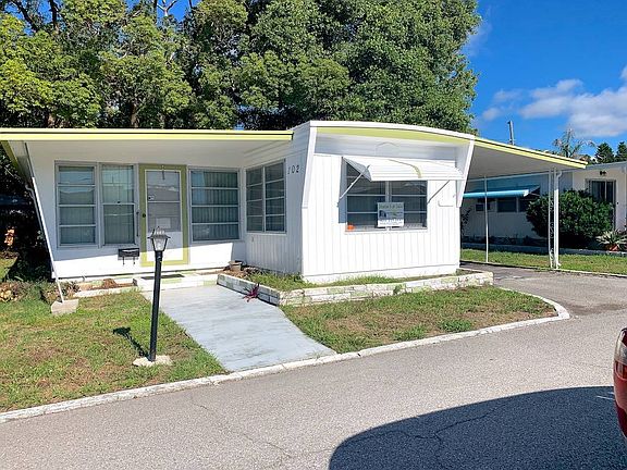 3rd image of 2882 Gulf To Bay Blvd Lot 102