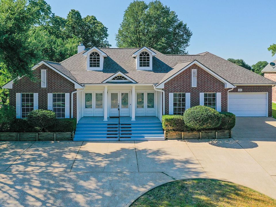 1st image of 471 Cherry Hills Dr