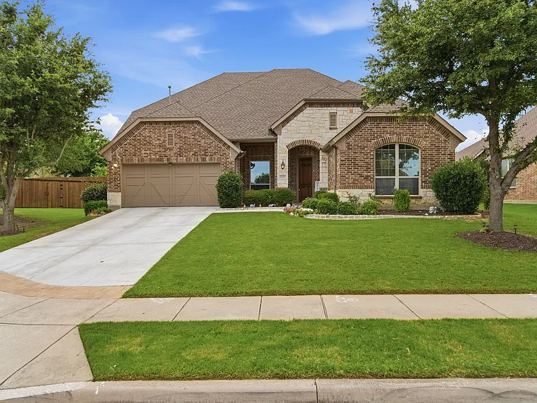 6205 Prairie Hill Ln — Photo 3