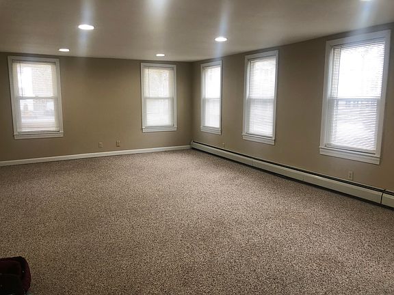5th image of 199 Nashua St