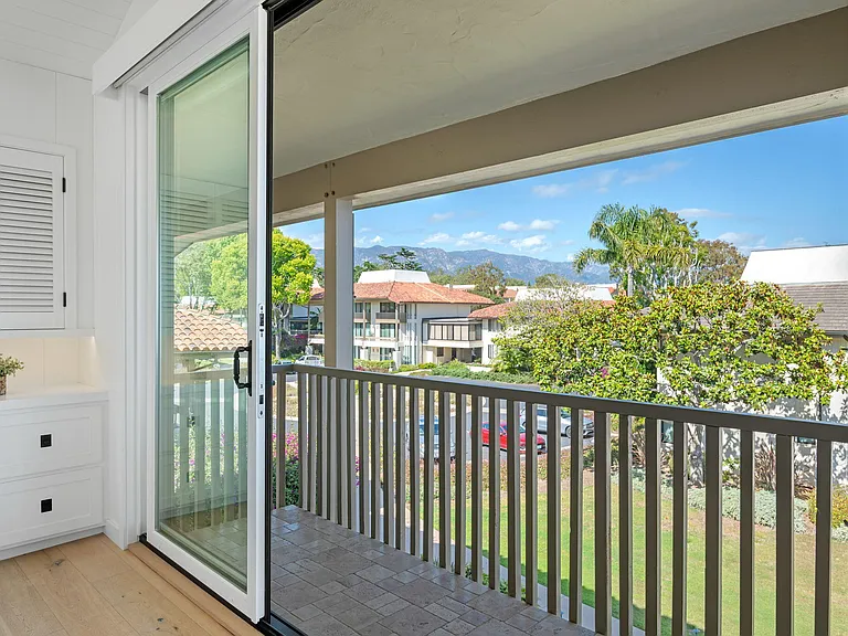 1337 Plaza Pacifica — Photo 23