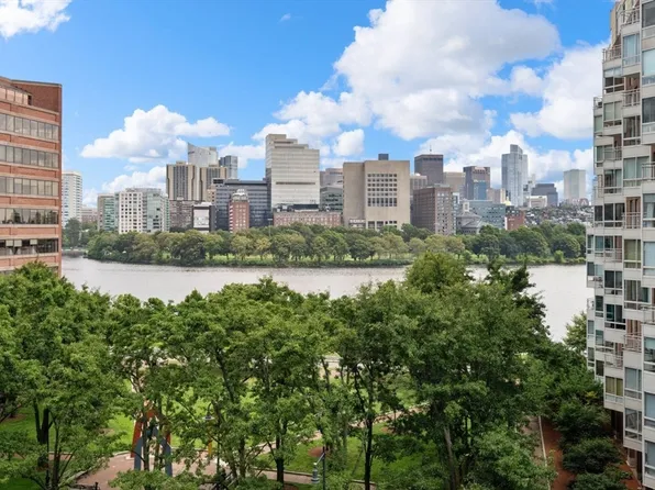 10 Rogers St APT 720, Cambridge, MA 02142