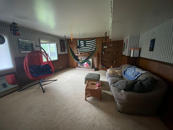 spacious family room .