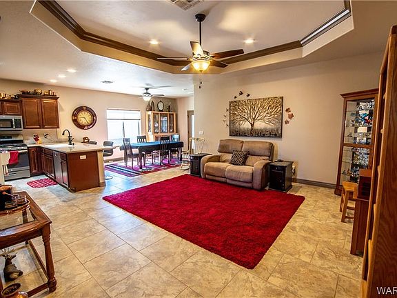 4th image of 3314 Isador Ave