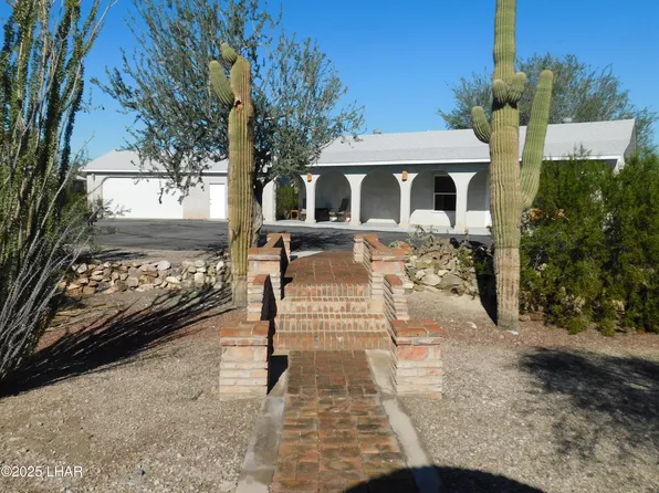 675 N Tesota Ln, Quartzsite, AZ 85346