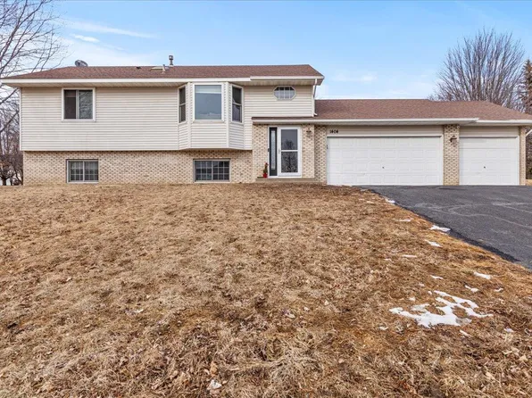 1404 Fox St, Delano, MN 55328