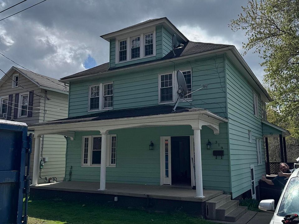 1st image of 319 W Newport St