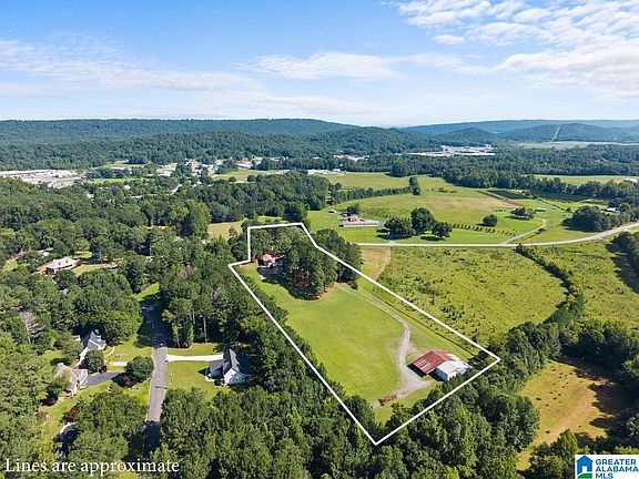 2nd image of 1120 Valley Rd