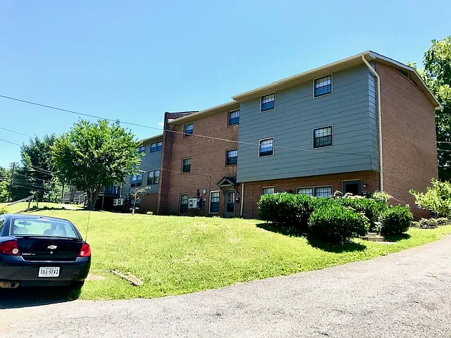 809 Randolph St #11 — Photo 4