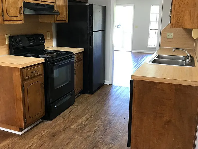 1393 Hueytown Rd — Photo 1