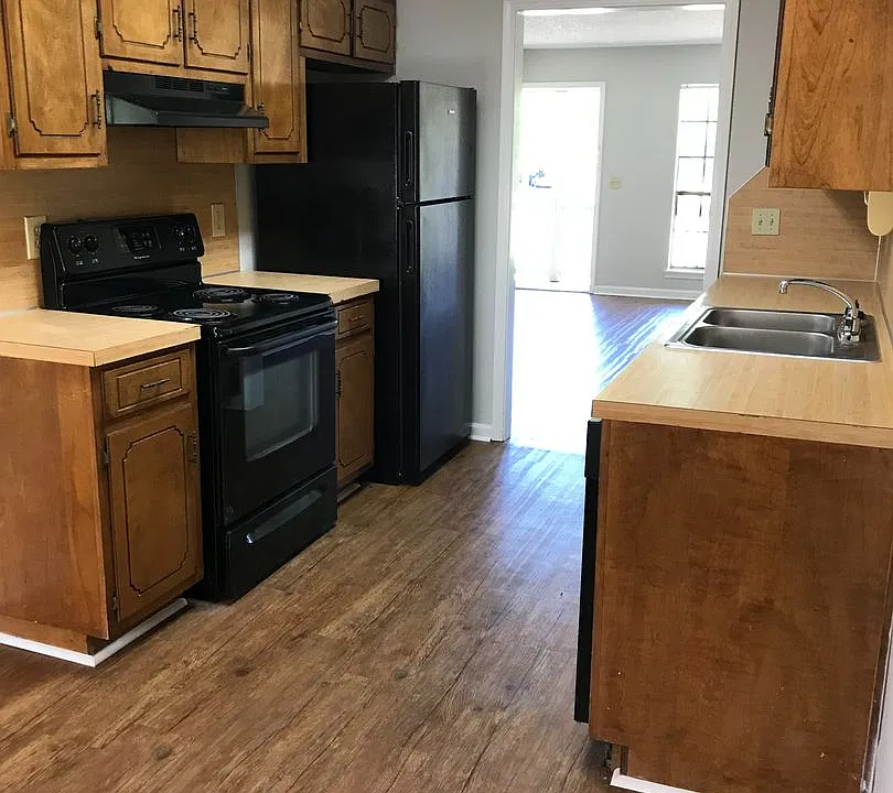1393 Hueytown Rd