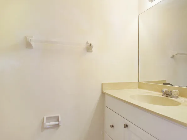 2060 Colonial Road #2, Fort Pierce, FL 34950