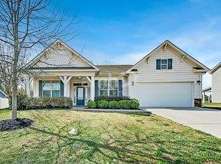 1304 Oakhurst Dr, Waxhaw, NC 28173