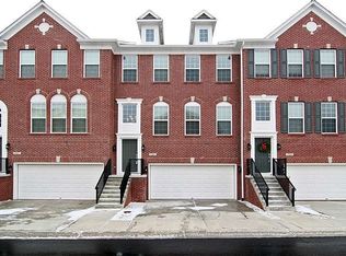 761 Ivy Ln, Carmel, IN 46032