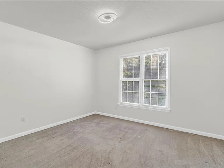 608 Adam Cir — Photo 27